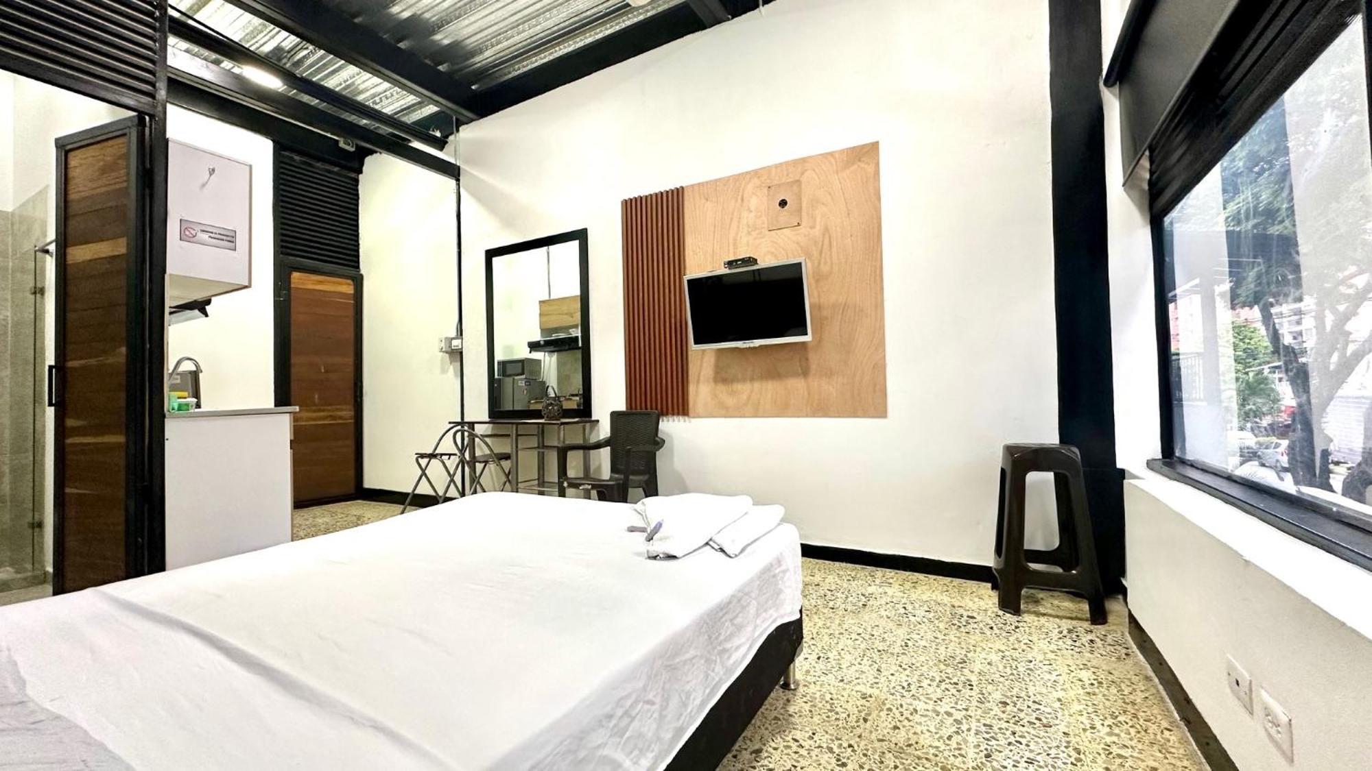 Malibu Loft Hotel Medellin Bagian luar foto