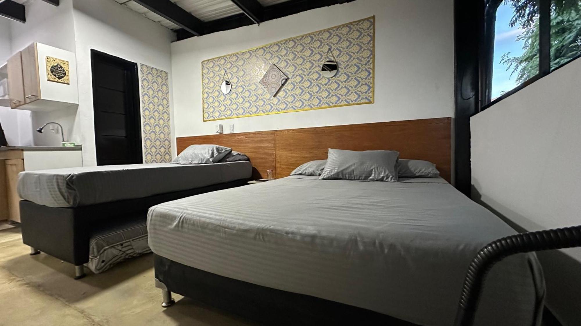Malibu Loft Hotel Medellin Bagian luar foto