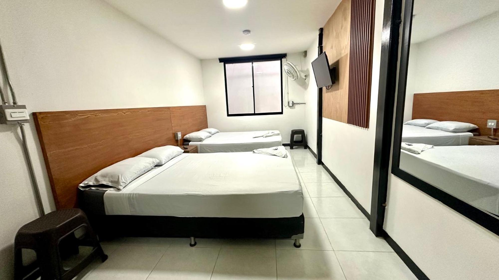 Malibu Loft Hotel Medellin Bagian luar foto