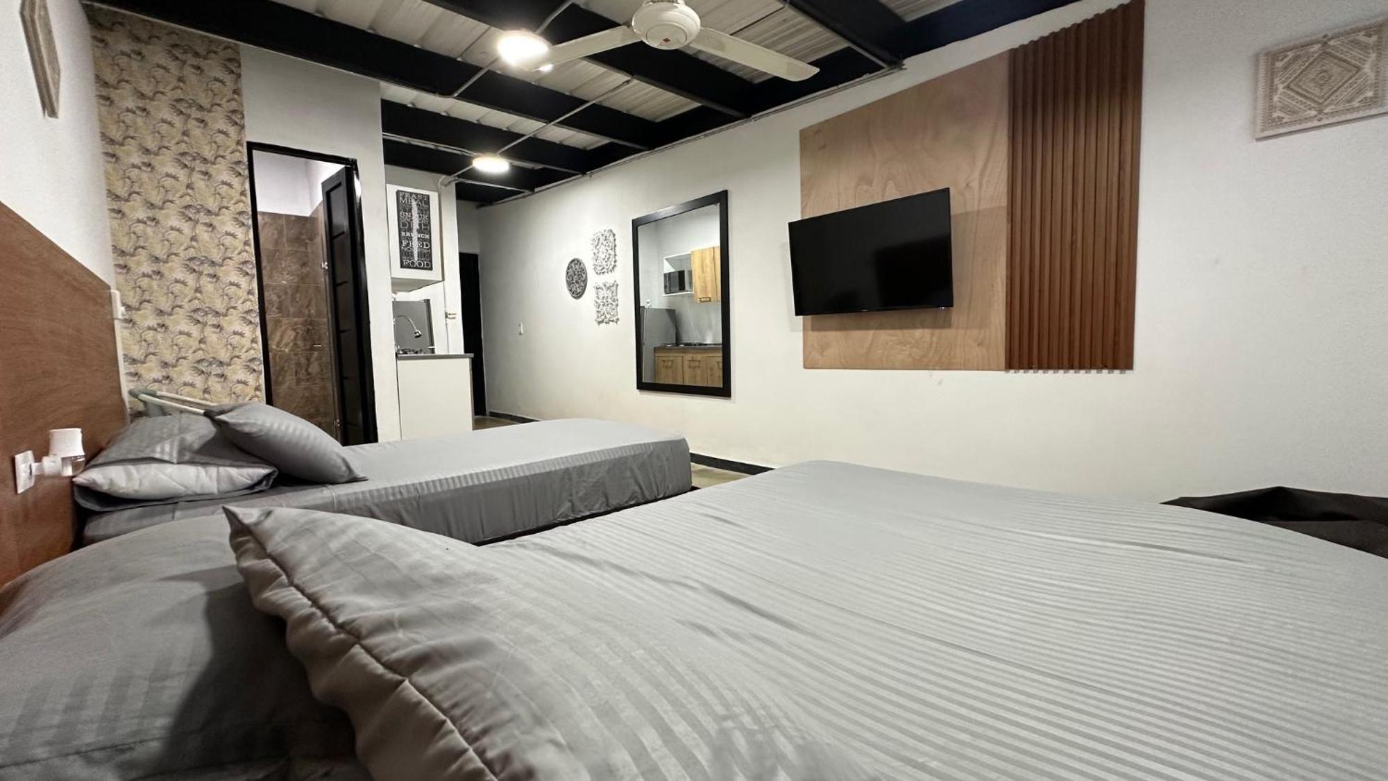 Malibu Loft Hotel Medellin Bagian luar foto